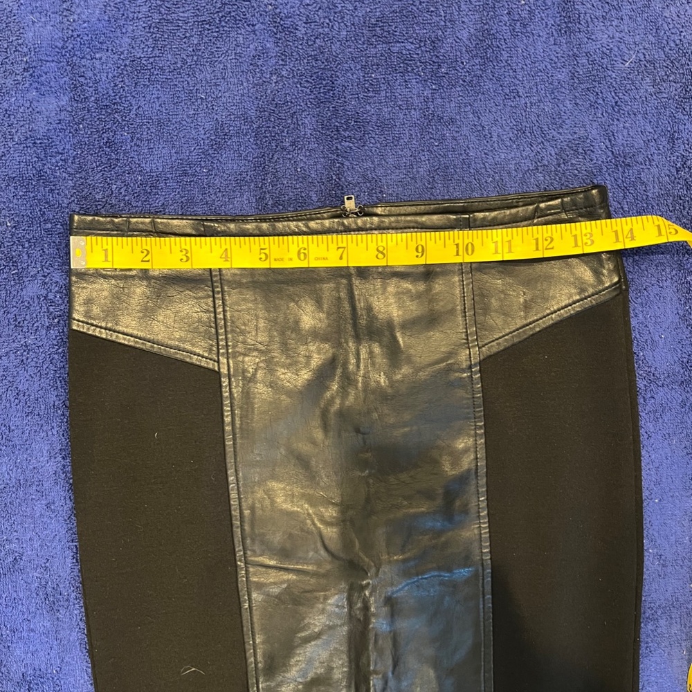 Forever 21 faux leather on half of skirt black skirt Size Medium see notes - Picture 9 of 10